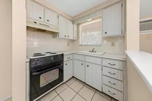 5836-5848 Madison St, New Port Richey, FL 34652 - Photo 9