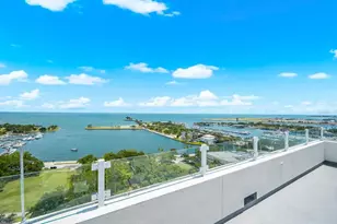 176 4th Ave NE, Saint Petersburg, FL 33701 - Photo 1