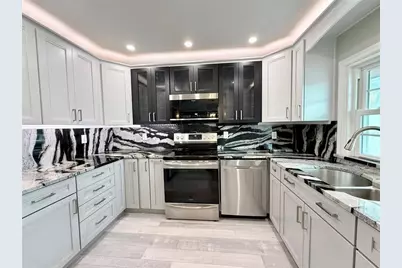 5075 Starfish Drive SE #B, Saint Petersburg, FL 33705 - Photo 9