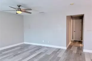 5075 Starfish Dr SE, Saint Petersburg, FL 33705 - Photo 7