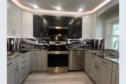 5075 Starfish Drive SE #B, Saint Petersburg, FL 33705 - Photo 5