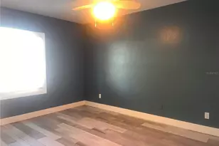 5075 Starfish Dr SE, Saint Petersburg, FL 33705 - Photo 13