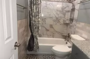 5075 Starfish Dr SE, Saint Petersburg, FL 33705 - Photo 15