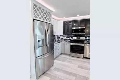 5075 Starfish Drive SE #B, Saint Petersburg, FL 33705 - Photo 11