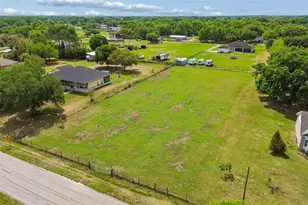 2805 Medulla Rd, Plant City, FL 33566 - Photo 1