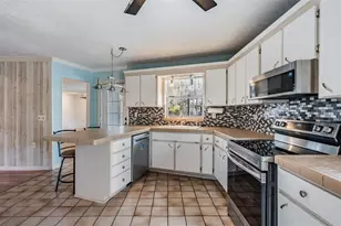 7450 Lake Forest Cir, Port Richey, FL 34668 - Photo 9