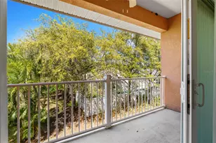 771 Date Palm Ln, Saint Petersburg, FL 33707 - Photo 29