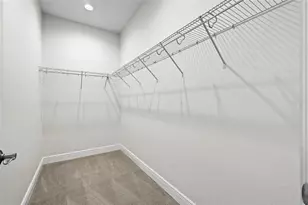 771 Date Palm Ln, Saint Petersburg, FL 33707 - Photo 27