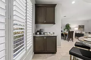 771 Date Palm Ln, Saint Petersburg, FL 33707 - Photo 11