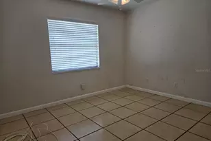 38349 Cottonwood Pl, Zephyrhills, FL 33542 - Photo 17