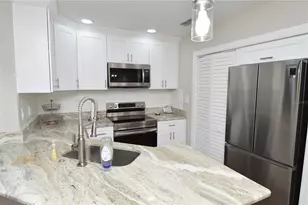 8613 Mallard Reserve Dr, Tampa, FL 33614 - Photo 7