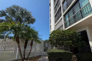 255 Dolphin Point, Clearwater Beach, FL 33767 - Photo 53