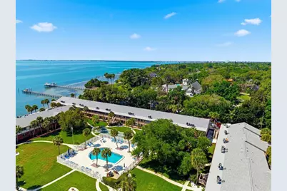 650 Pinellas Point Drive S #230, Saint Petersburg, FL 33705 - Photo 1