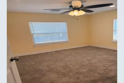 1349 15th Street S, Saint Petersburg, FL 33705 - Photo 3