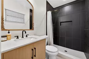 4905 N Mendenhall Dr, Tampa, FL 33603 - Photo 23