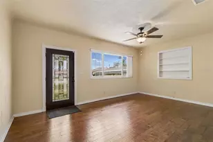 4412 Sweetwater Dr, Tampa, FL 33615 - Photo 13