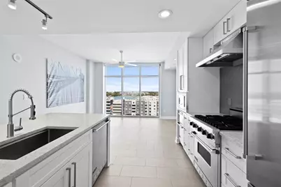 1208 E Kennedy Boulevard #925, Tampa, FL 33602 - Photo 17