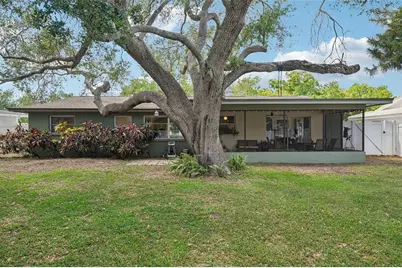 11469 Imperial Grove Drive E, Largo, FL 33774 - Photo 25