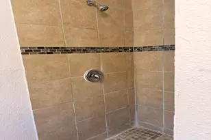 1327 43rd St S, Saint Petersburg, FL 33711 - Photo 9