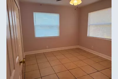 1327 43rd Street S, Saint Petersburg, FL 33711 - Photo 3