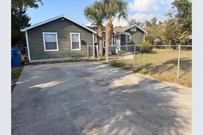 1327 43rd Street S, Saint Petersburg, FL 33711 - Photo 1