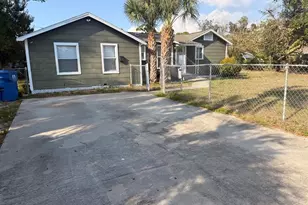 1327 43rd St S, Saint Petersburg, FL 33711 - Photo 1