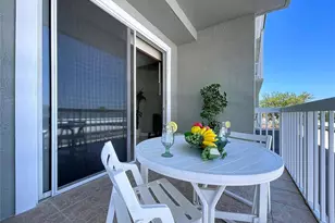 7 Island Park Pl, Dunedin, FL 34698 - Photo 27