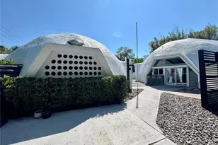 3900 41st St S, Saint Petersburg, FL 33711 - Photo 9