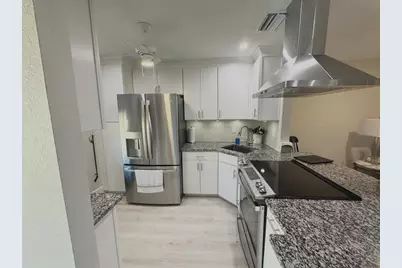 2465 Northside Drive #2204, Clearwater, FL 33761 - Photo 29