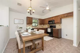 5748 60th Way N, Saint Petersburg, FL 33709 - Photo 9