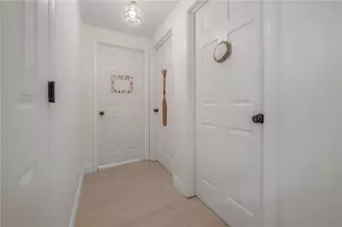 1304 W Bogie Dr, Tampa, FL 33612 - Photo 41