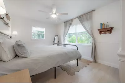 1304 W Bogie Drive, Tampa, FL 33612 - Photo 37