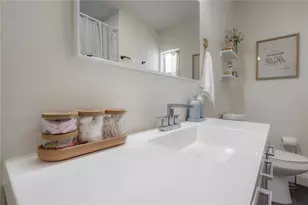 1304 W Bogie Dr, Tampa, FL 33612 - Photo 25