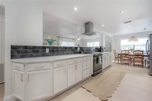 1304 W Bogie Dr, Tampa, FL 33612 - Photo 13