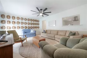 1304 W Bogie Dr, Tampa, FL 33612 - Photo 45