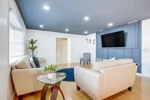 715 Debra Lynne Dr, Brandon, FL 33511 - Photo 9