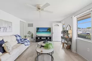 1126 Clairborne St, Holiday, FL 34690 - Photo 9