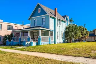 610 4th Ave S, Saint Petersburg, FL 33701 - Photo 1