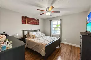 13706 Orange Sunset Dr, Tampa, FL 33618 - Photo 23