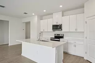 12556 Homeland Dr, Dade City, FL 33525 - Photo 5