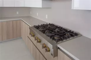 400 Central Ave, Saint Petersburg, FL 33701 - Photo 5