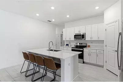 3643 Forest Path Drive, Plant City, FL 33565 - Photo 9