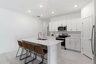 3643 Forest Path Dr, Plant City, FL 33565 - Photo 9