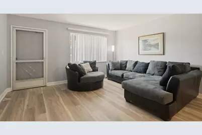 2011 58th Avenue N #5, Saint Petersburg, FL 33714 - Photo 5