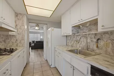 2011 58th Avenue N #5, Saint Petersburg, FL 33714 - Photo 11