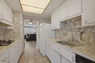 2011 58th Ave N, Saint Petersburg, FL 33714 - Photo 11