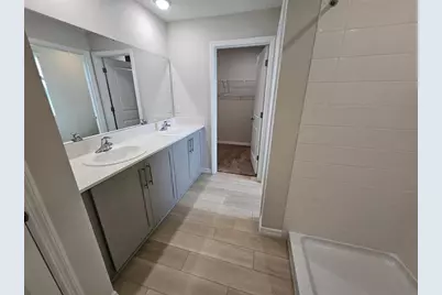 37327 Sagemoor Drive, Zephyrhills, FL 33541 - Photo 13