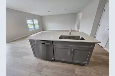 37327 Sagemoor Drive, Zephyrhills, FL 33541 - Photo 7