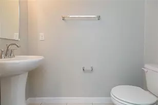 4734 Spatter Dock St, Tampa, FL 33610 - Photo 13