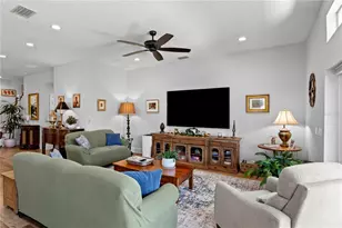 3212 W Paxton Ave, Tampa, FL 33611 - Photo 15